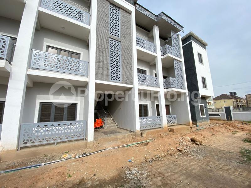 3 bedroom Flat / Apartment for rent Jahi District(access Road Is Very Tarred) Jahi Abuja