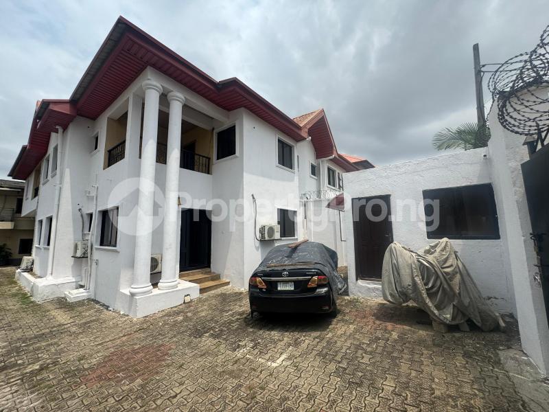 5 bedroom House for sale In A Secured Estate Omole phase 1 Ojodu Lagos