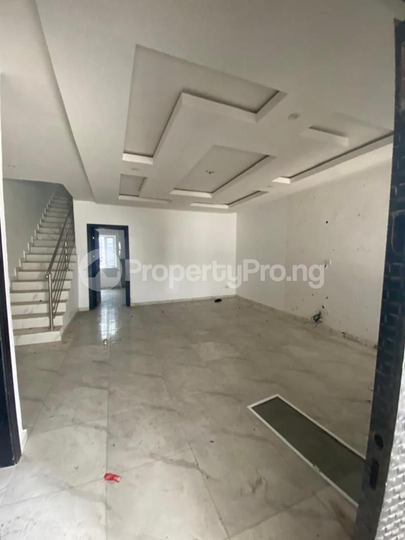 2 bedroom House for rent Ologolo Lekki Lagos