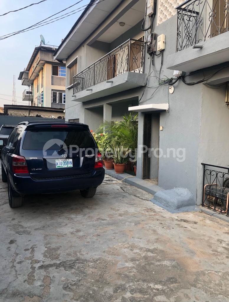 3 bedroom Flat / Apartment for rent Akoka Yaba Lagos