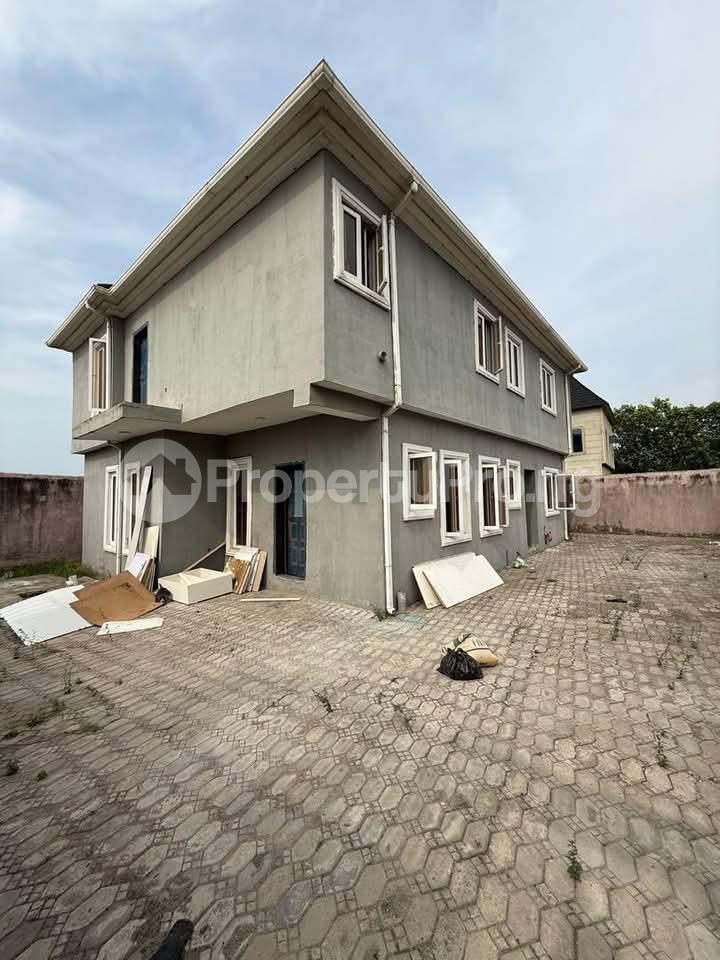 4 bedroom House for sale University View Estate Opp. Lagos Business School Built Up Estate Immediately After Abraham Adesanya Ajah Lagos