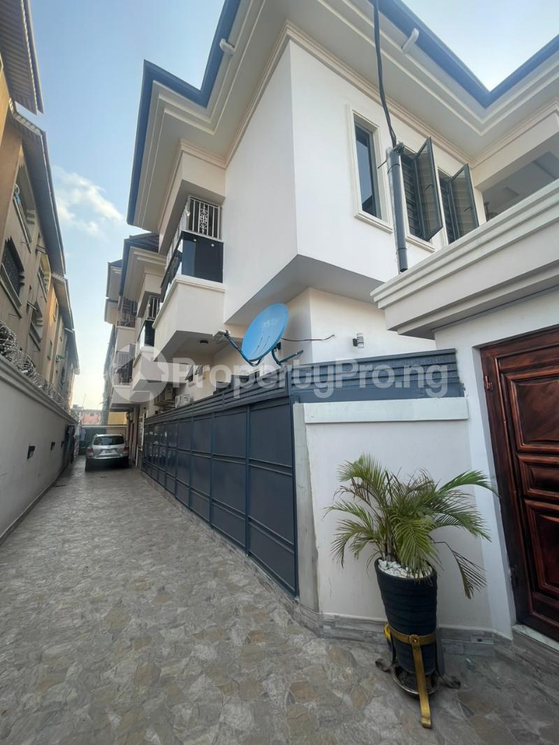 2 bedroom Flat / Apartment for rent Aguda Surulere Lagos - 0