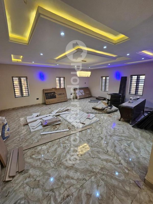 4 bedroom House for rent Lugbe Airport Road, Lugbe Abuja