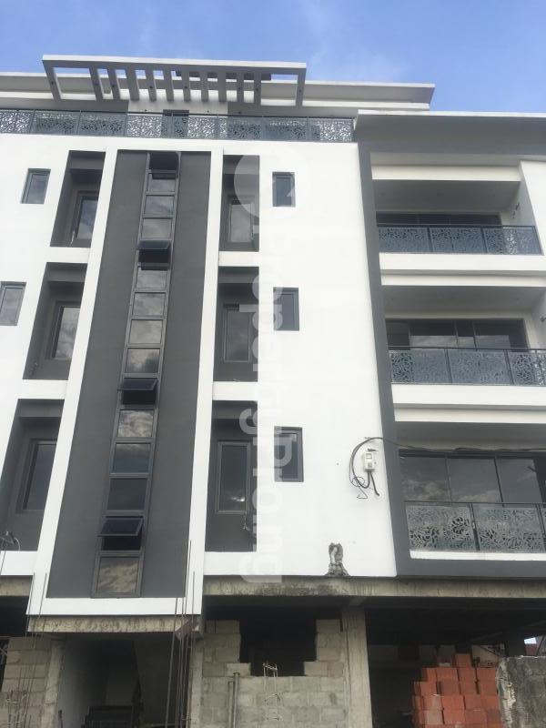 3 bedroom Flat / Apartment for rent   Iwaya Yaba Lagos