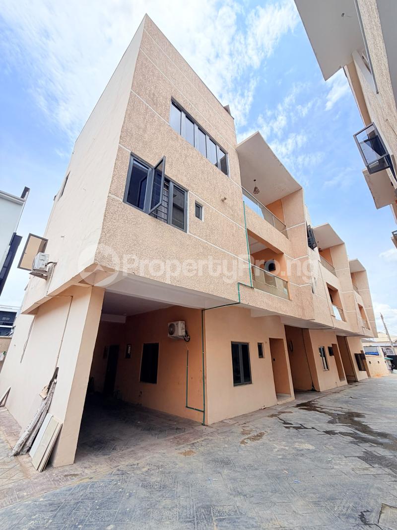 4 bedroom House for sale Ogudu GRA Ogudu Lagos