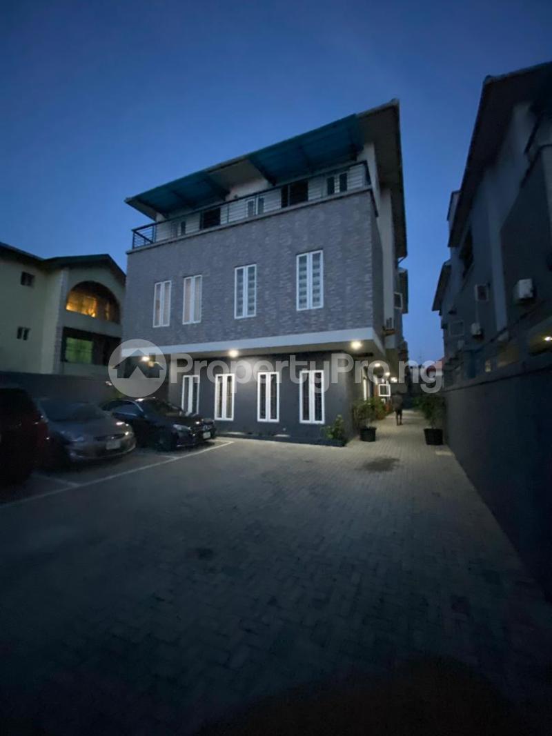 1 bedroom Flat / Apartment for sale U3 Estate Lekki Phase 1 Lekki Lagos