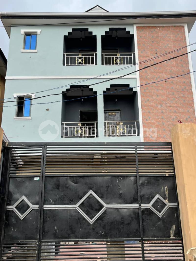 2 bedroom Flat / Apartment for sale Shomolu Lagos - 0