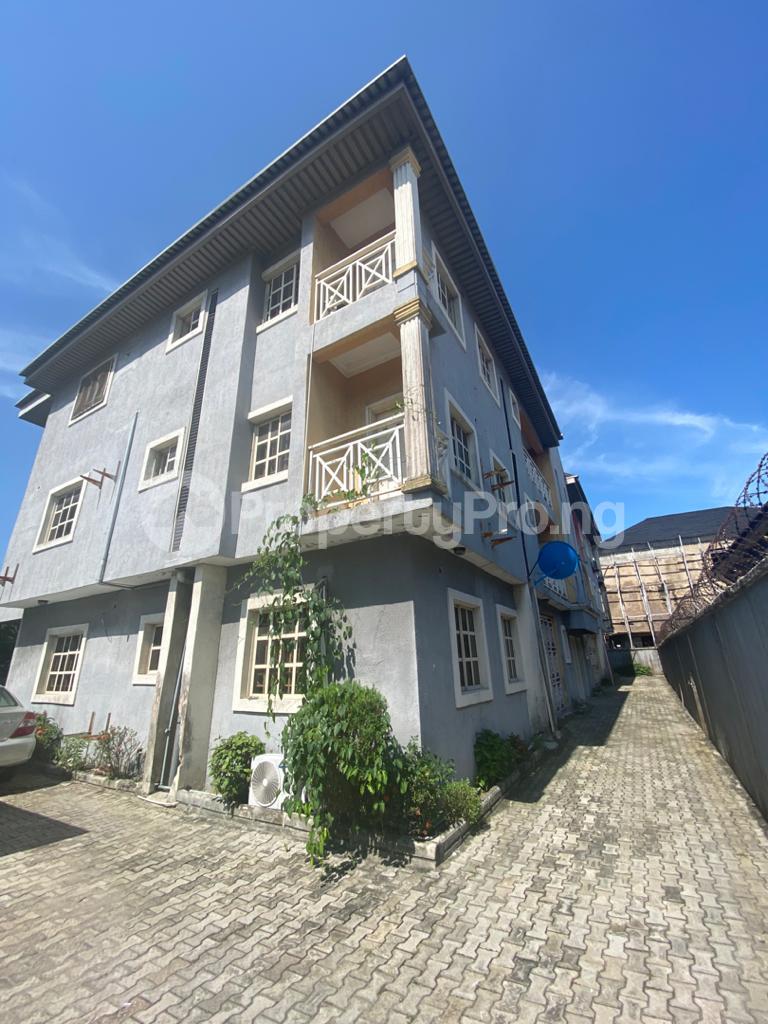 3 bedroom Flat / Apartment for rent Agungi Agungi Lekki Lagos