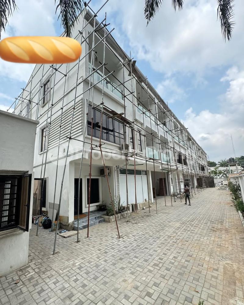 4 bedroom House for sale Ikoyi Lagos