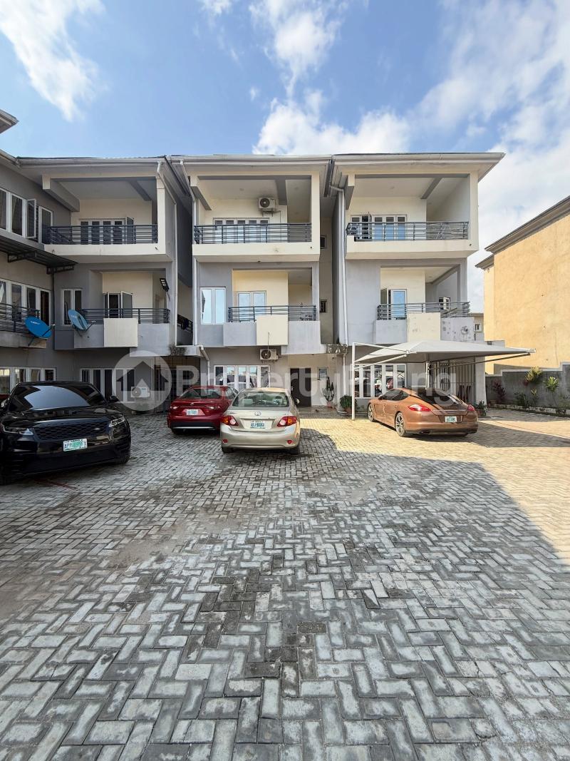 4 bedroom House for sale Guzape Abuja