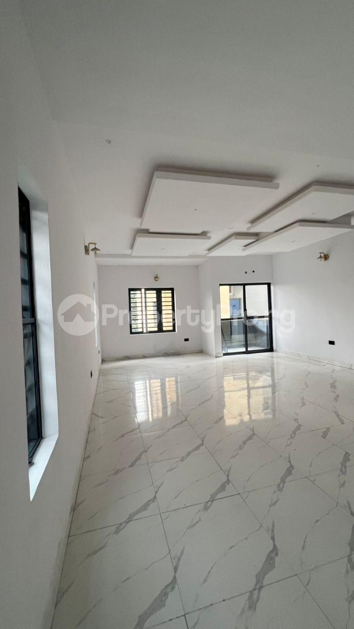 3 bedroom House for sale Yaba Yaba Lagos