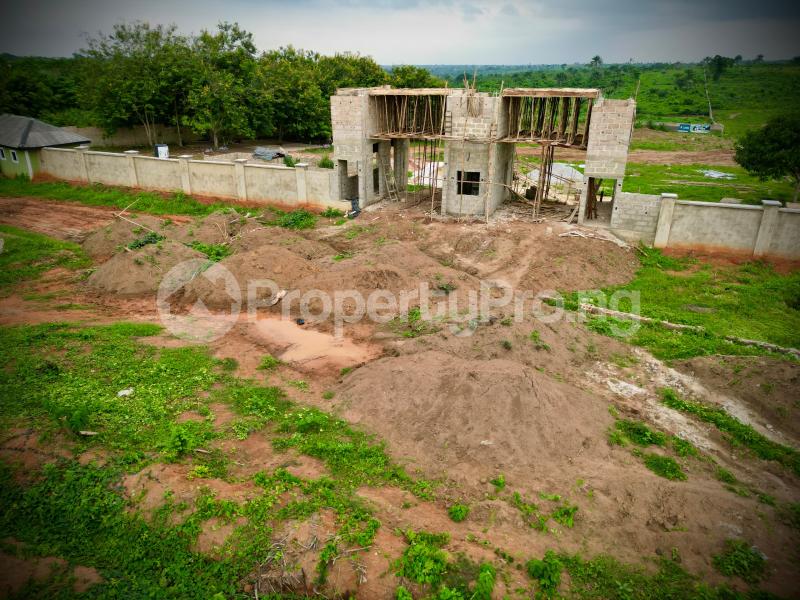 Land for sale Along The Agbowa Sagamu Expressway Ikorodu Lagos - 0