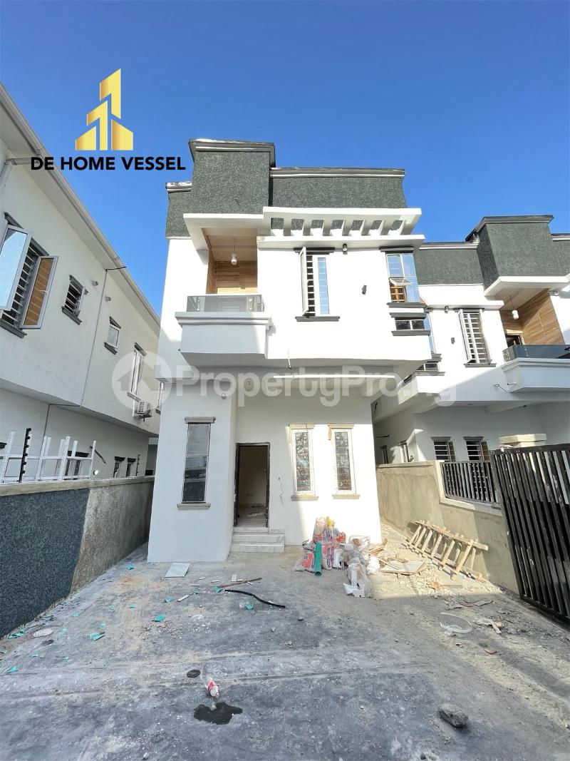 4 bedroom House for sale Lekki Lagos