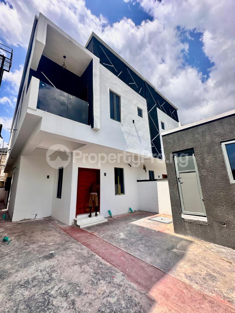 4 bedroom House for sale Igbo-efon Lekki Lagos