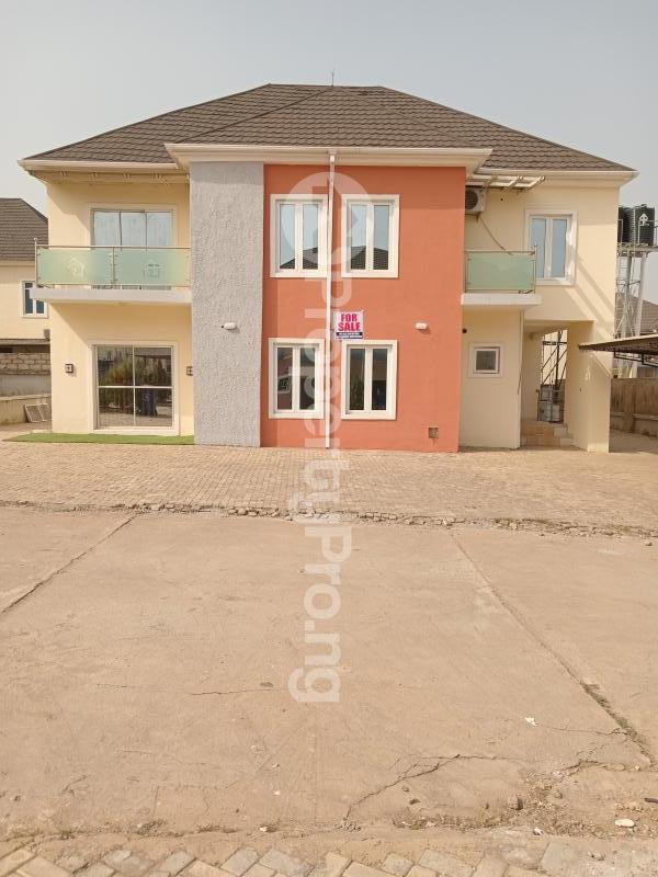 5 bedroom House for sale Karmo Idu District After Turkish Hospital (nizamiyel Hospital) Karmo Abuja