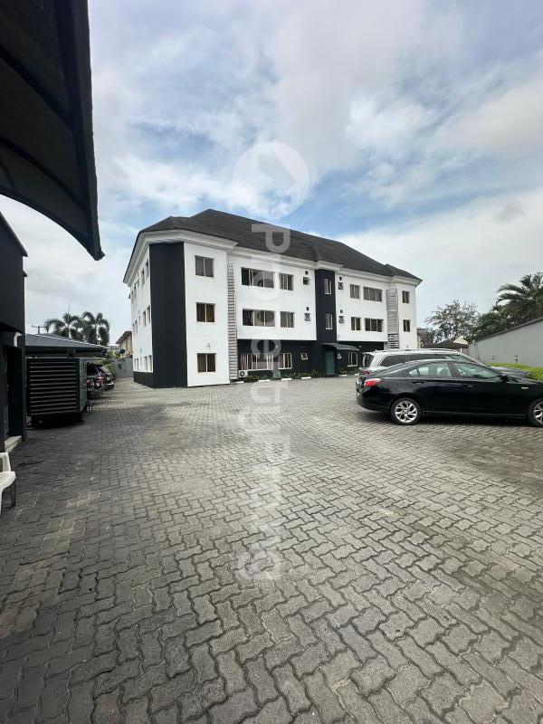 3 bedroom Flat / Apartment for rent Lekki Phase 1 Lekki Lagos