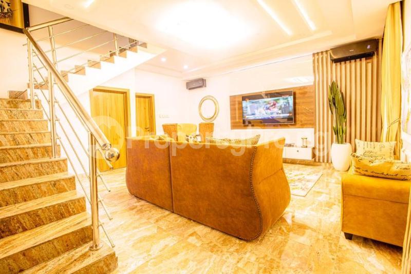 4 bedroom Flat / Apartment for shortlet chevron Lekki Lagos