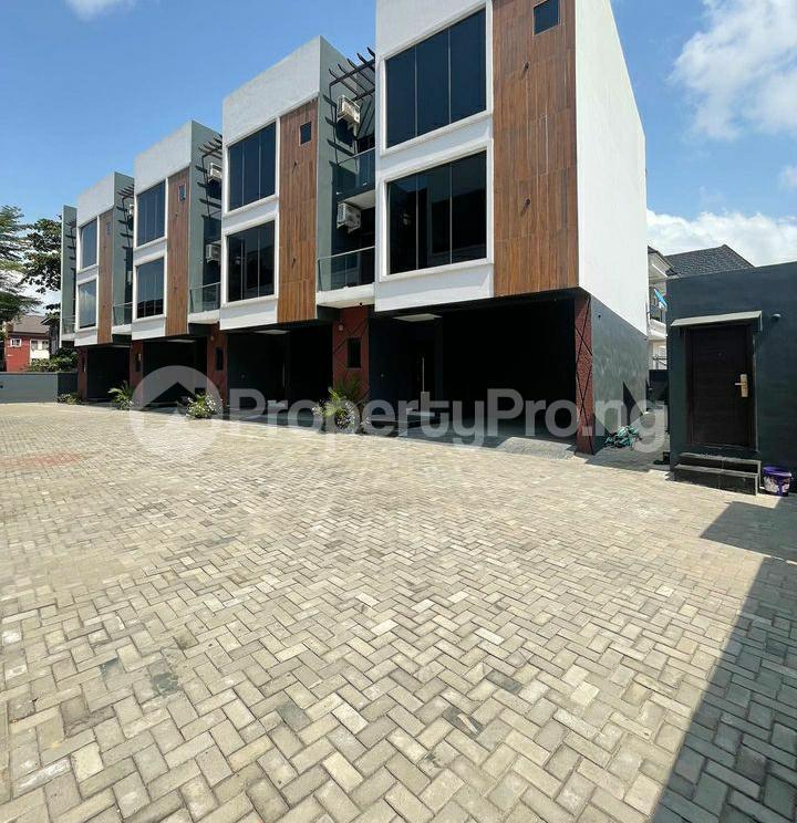 4 bedroom House for rent Osapa london Lekki Lagos