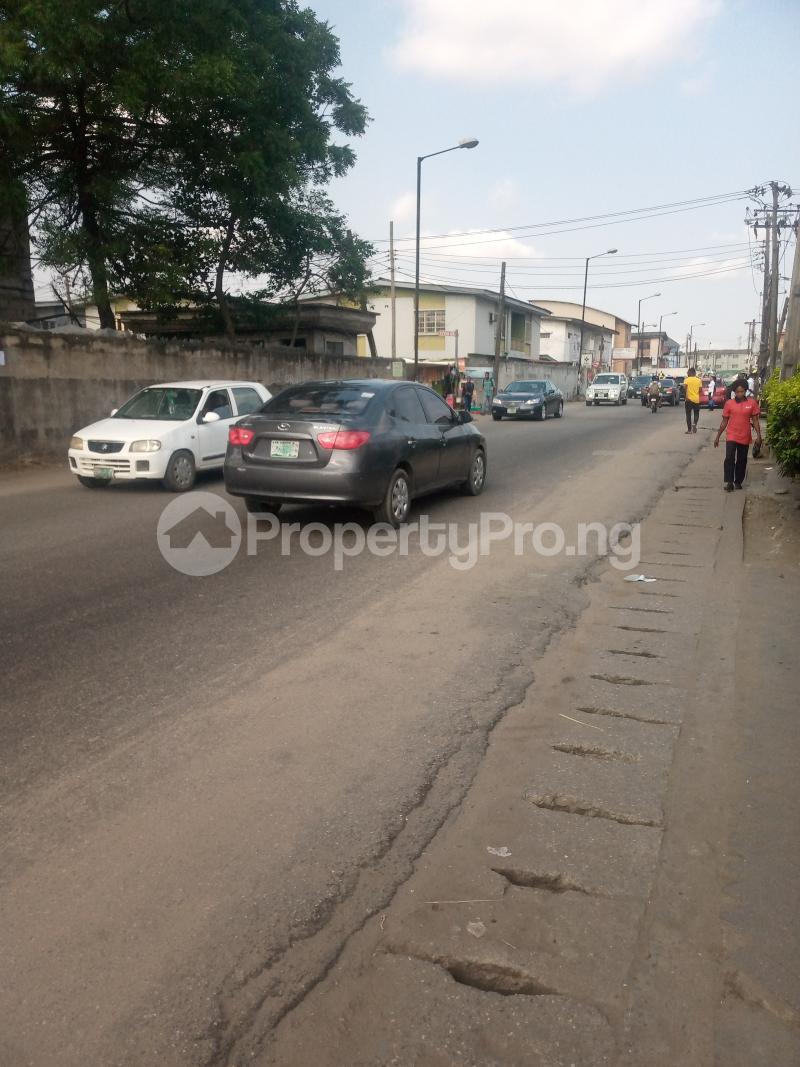 Land for sale Mende Maryland Lagos