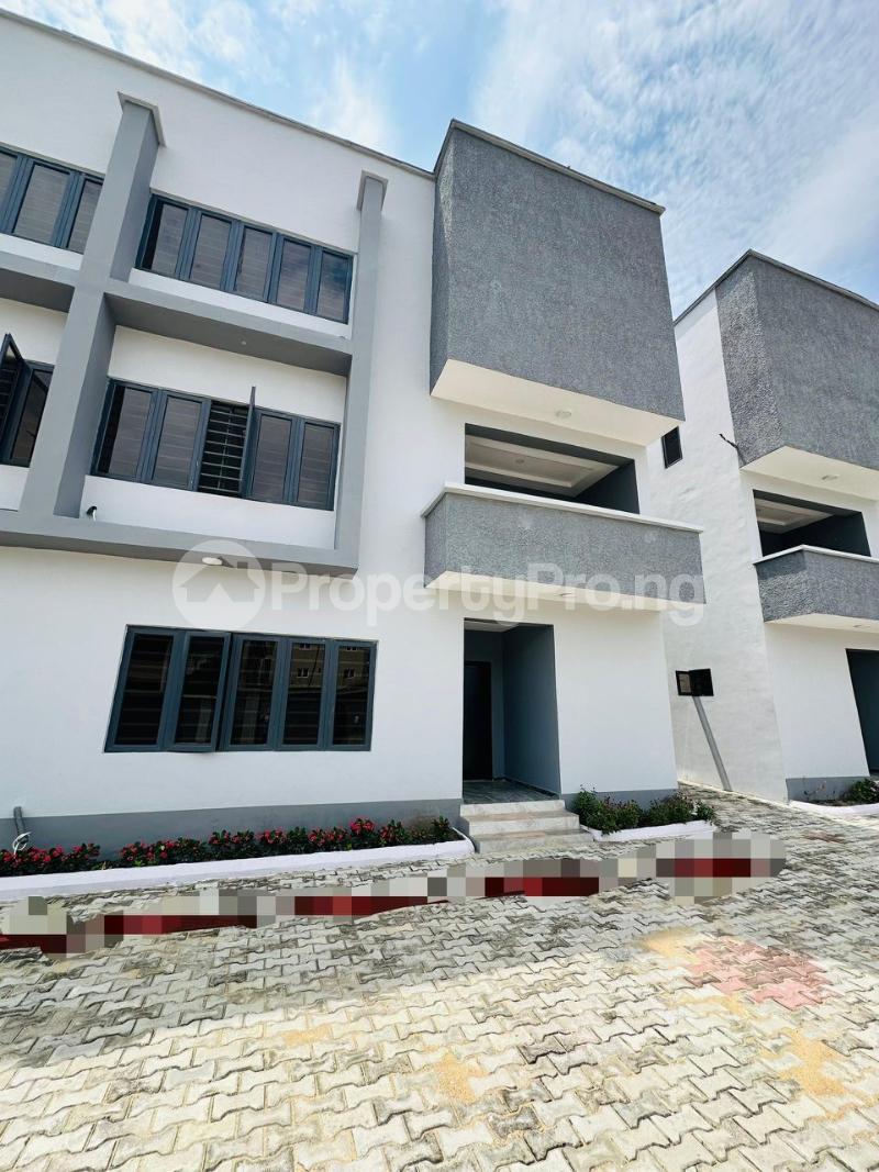 4 bedroom House for sale Ologolo Lekki Lagos