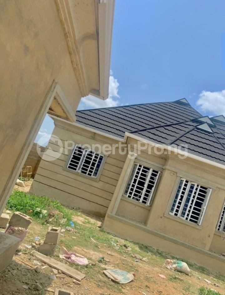 4 bedroom House for sale Ireakari Tipper Garage Road Off Akala Express Ibadan Oyo