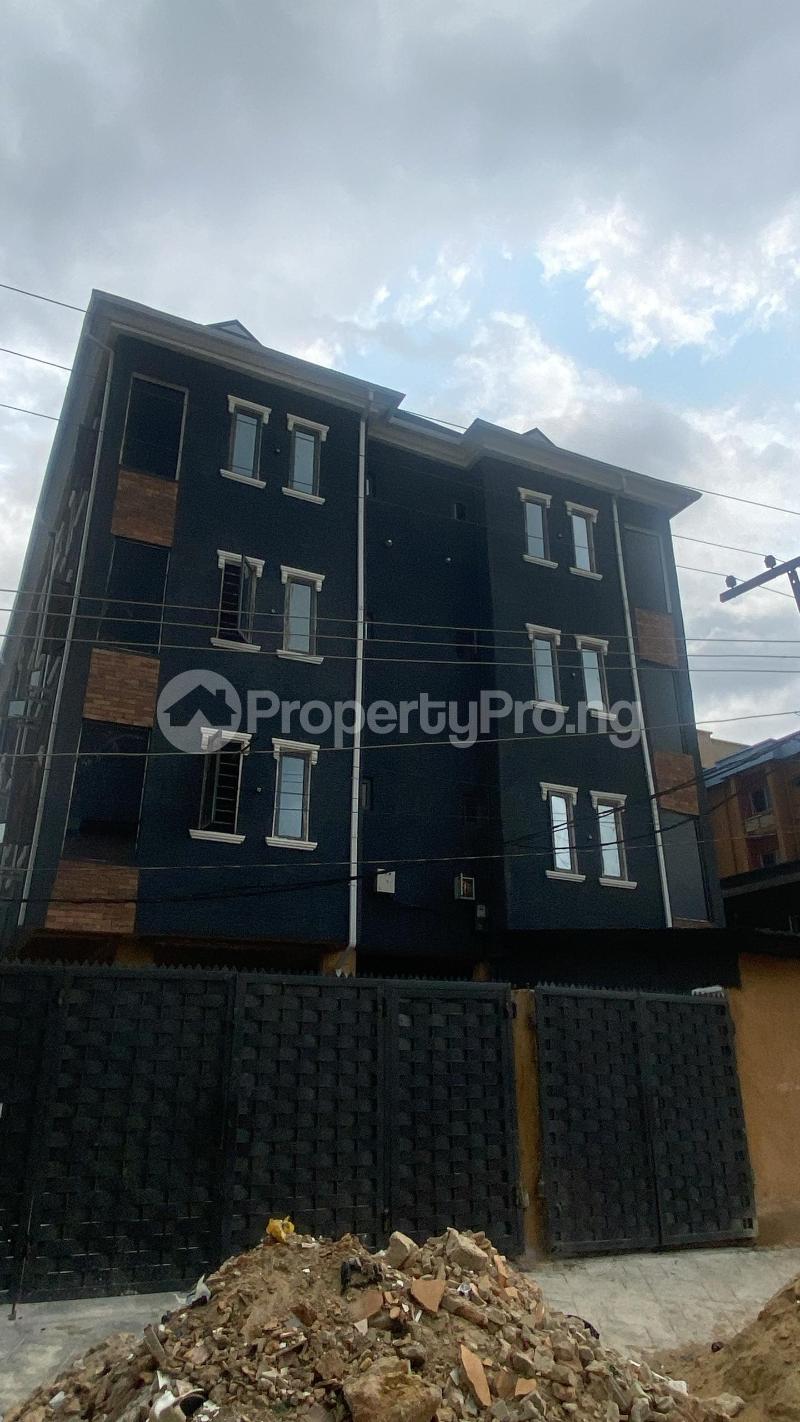 2 bedroom Flat / Apartment for rent Alagomeji Yaba Lagos - 0