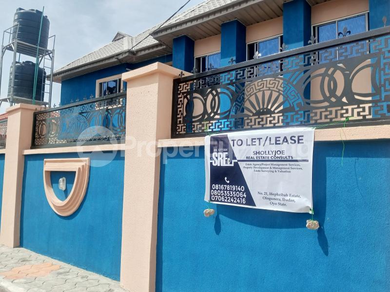 3 bedroom House for rent Adjacent General Supermarket Ashipa Akala Express Ibadan Oyo