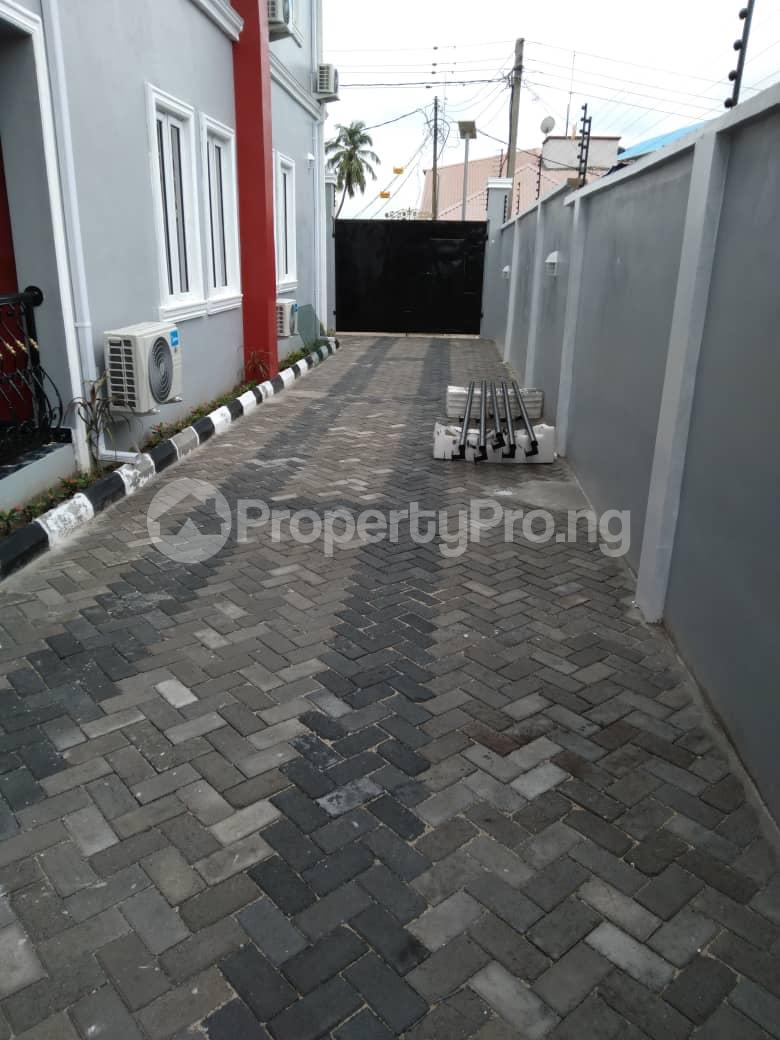 2 bedroom Flat / Apartment for rent Off Adeniran Ogunsanya Adeniran Ogunsanya Surulere Lagos