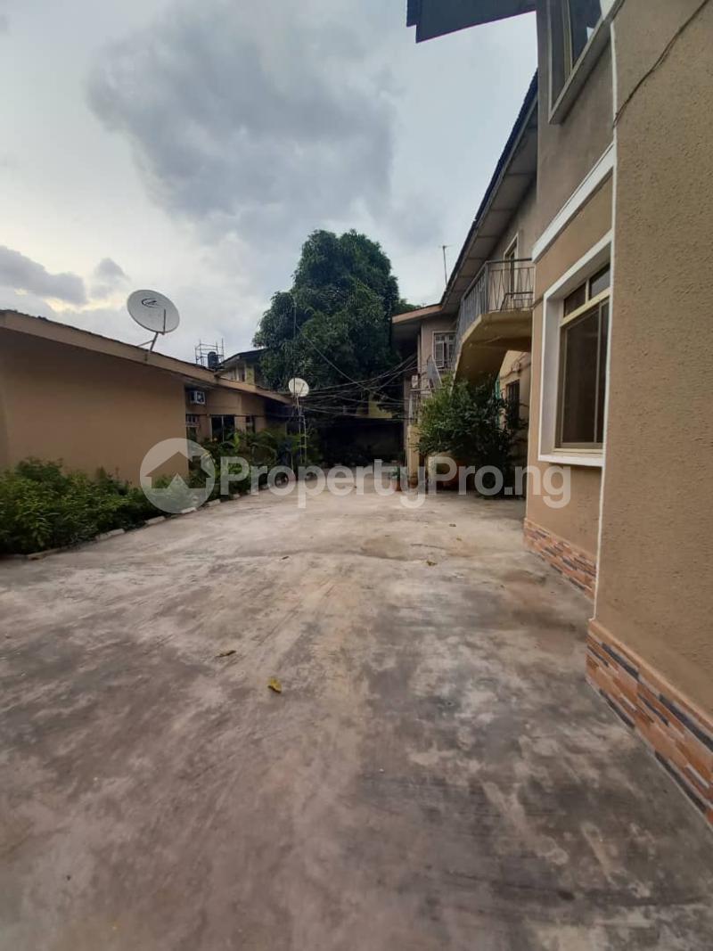 2 Bedroom Flat / Apartment in Obanikoro Shomolu Lagos Flat