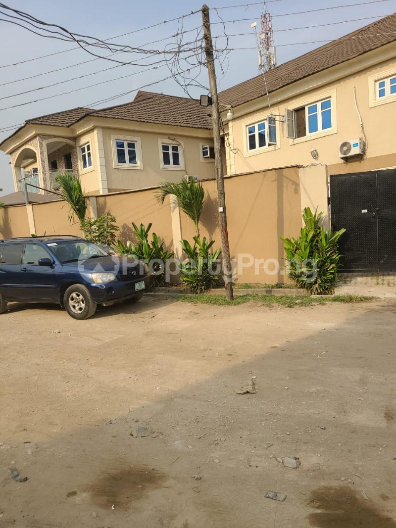 3 bedroom Flat / Apartment for rent Onike Iwaya, Iwaya Yaba Lagos - 0