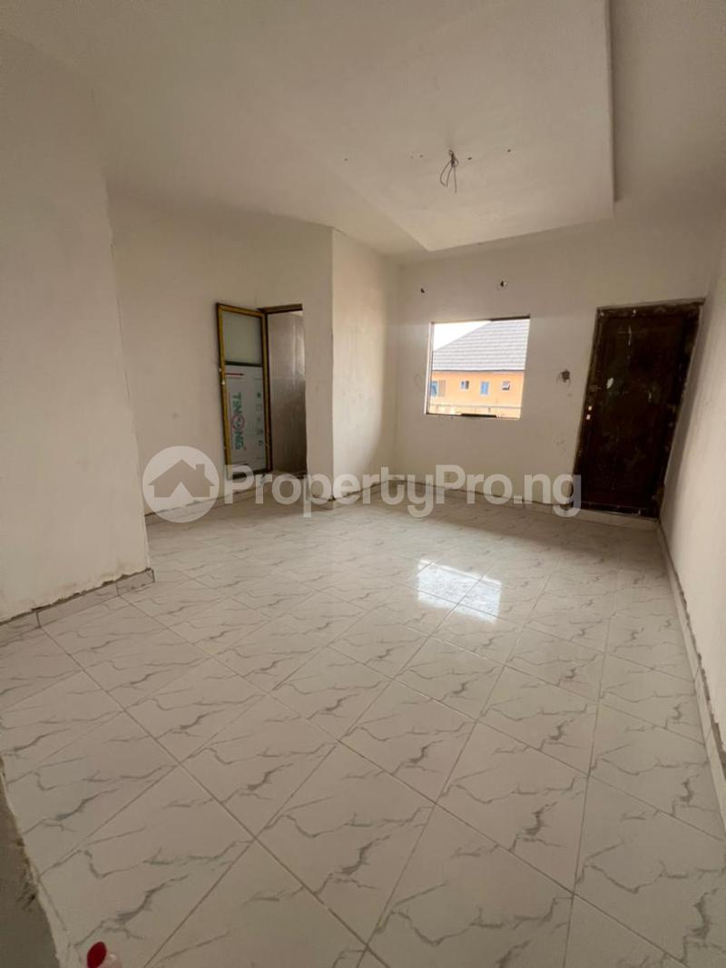 1 bedroom Flat / Apartment for rent Onipanu Shomolu Lagos