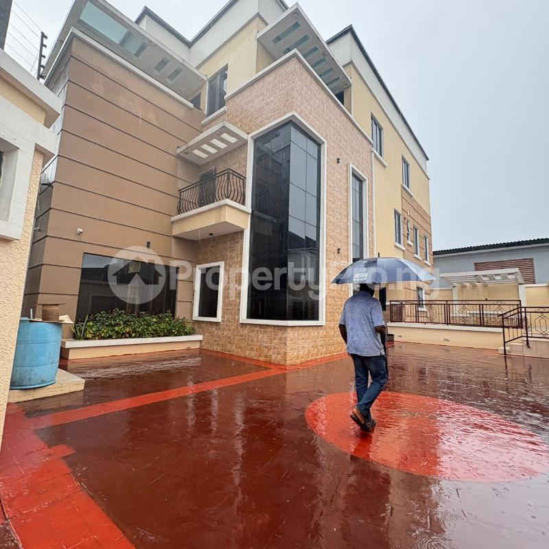 5 bedroom House for sale Omole phase 1 Ojodu Lagos