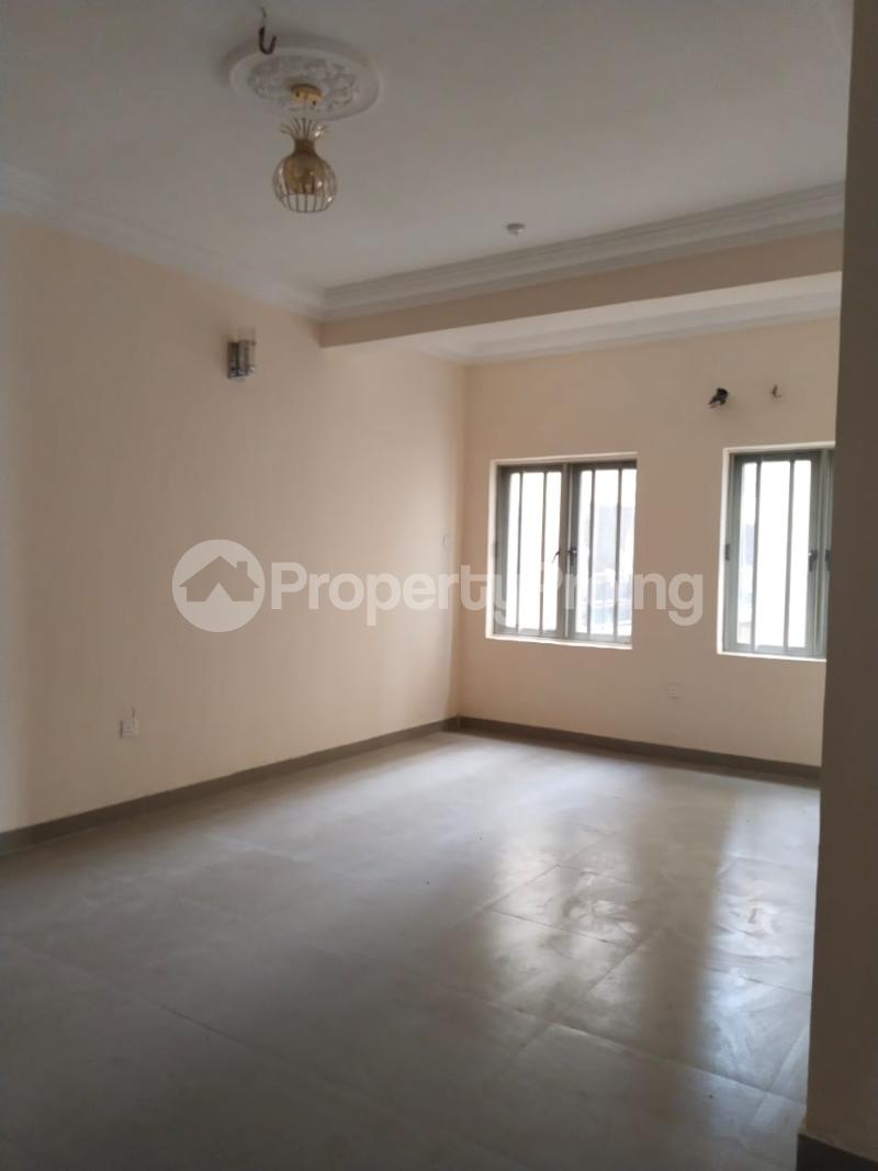 2 bedroom Flat / Apartment for rent Alagomeji Yaba Lagos