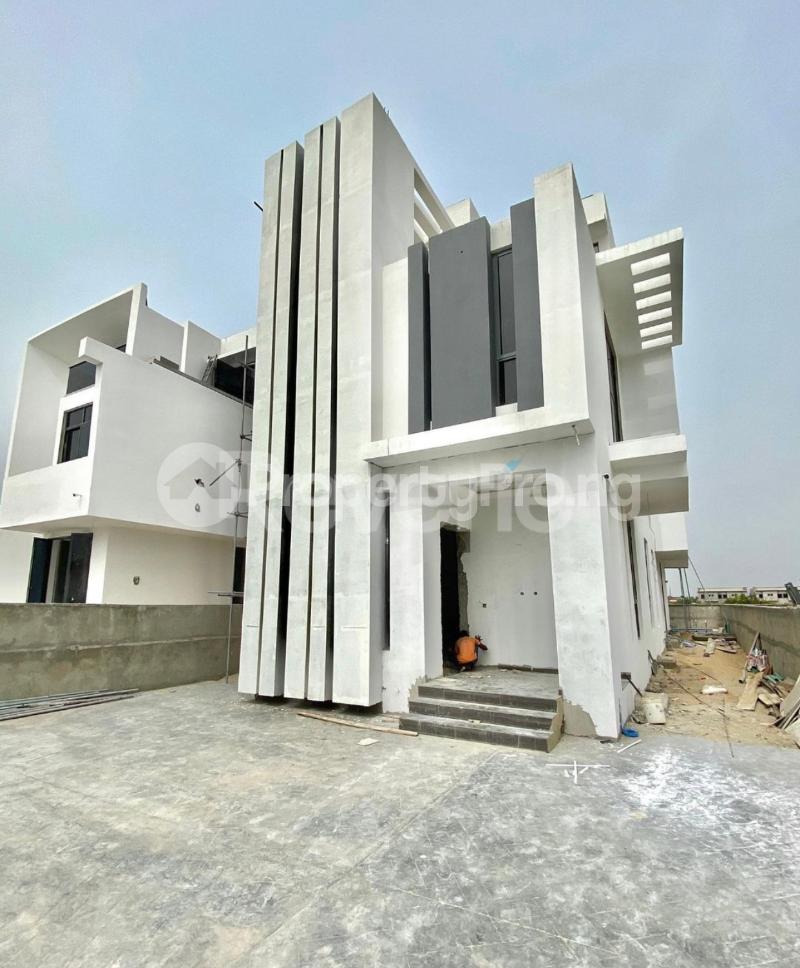 5 bedroom House for sale Pinnock Beach Estate Osapa london Lekki Lagos