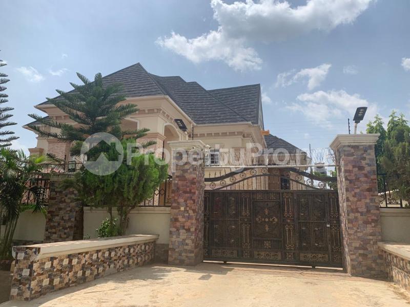 6 bedroom House for rent Mabushi Abuja