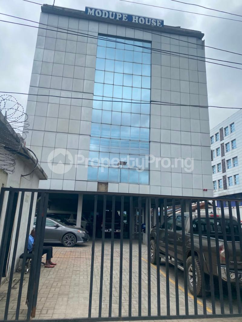 Commercial Property for rent Muritala Muhammad Way Alagomeji Yaba Lagos