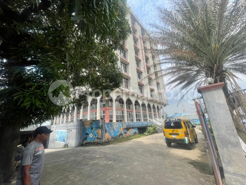 Commercial Property for rent Jibowu Jibowu Yaba Lagos