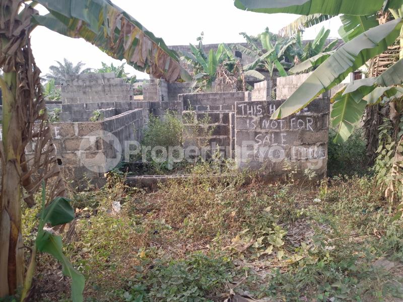 Flat / Apartment for sale Gbagobi Area , Cele Ogun State Ayobo Ipaja Lagos