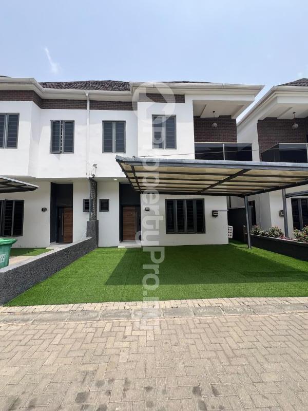 4 bedroom House for sale chevron Lekki Lagos