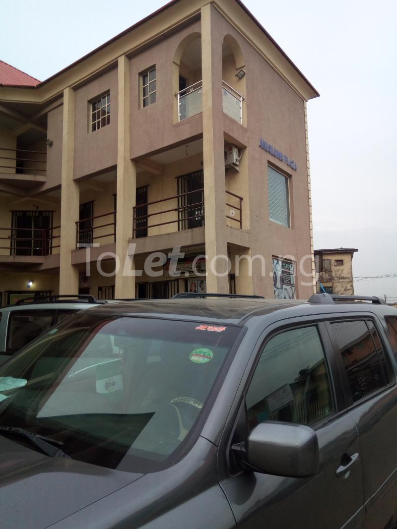 1 bedroom Commercial Property for rent Oba Falabi Street. Berger Ojodu Lagos
