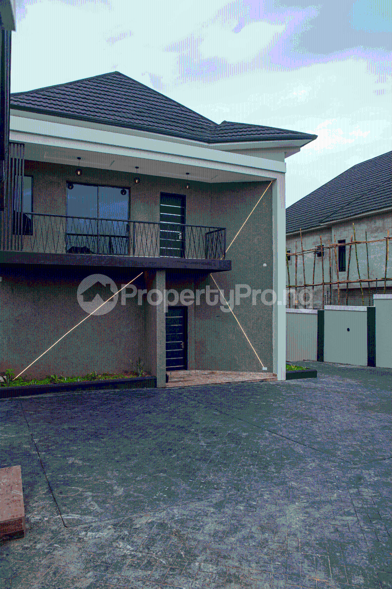 5 bedroom House for sale 4th Avenue, 3rd Close, Federal Housing Estate (malaysia Estate) Oshimili North Delta