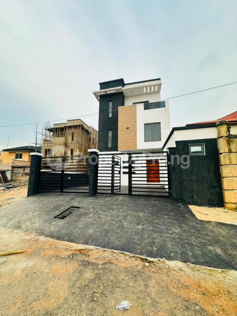 5 bedroom House for sale Gbagada Lagos