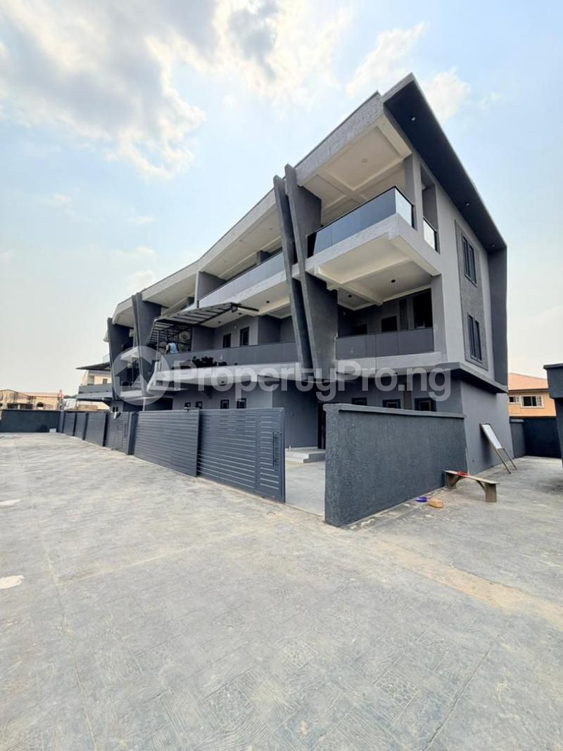 4 bedroom House for sale Maryland Lagos