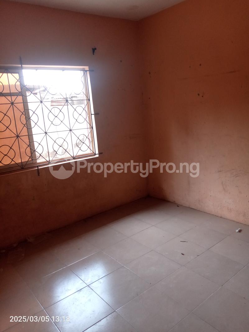 Flat / Apartment for rent Ijesha Surulere Lagos - 0