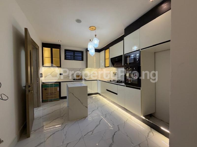 2 bedroom House for rent Lekki Phase 1 Lekki Lagos