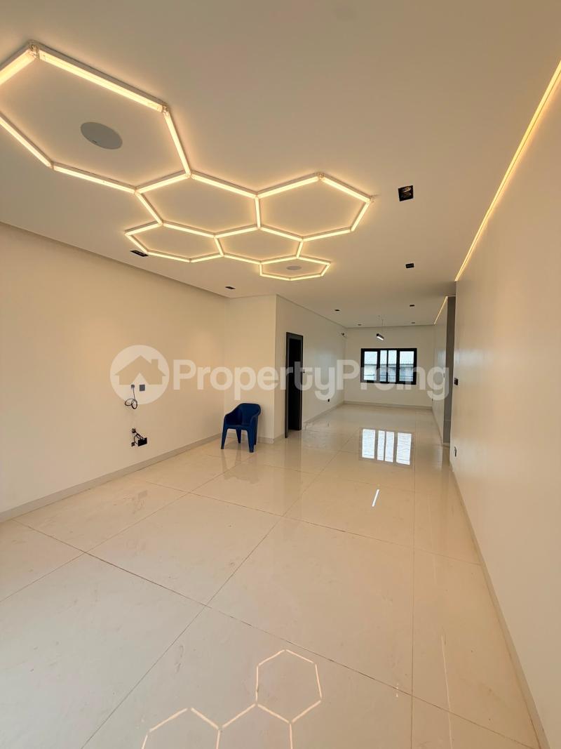 3 bedroom Flat / Apartment for sale Jahi Abuja