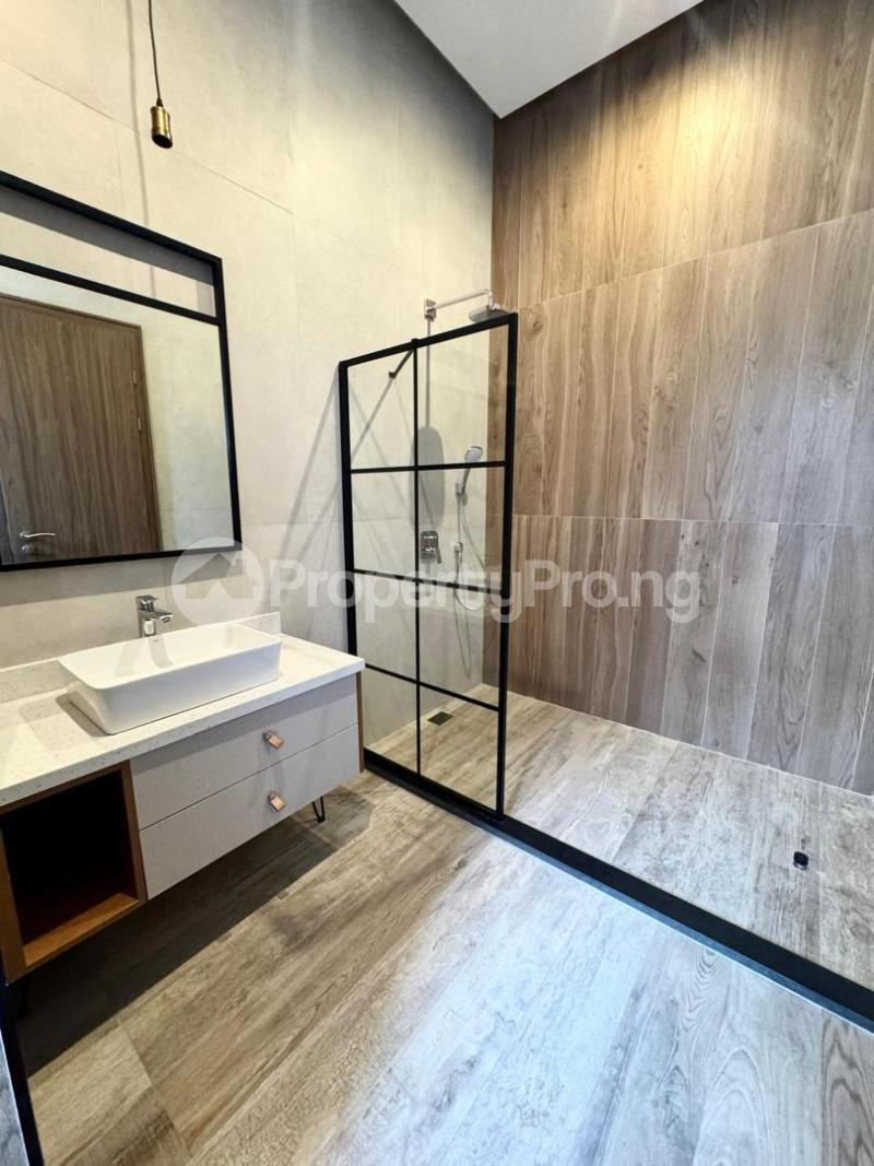 5 bedroom House for sale Diplomatic Zone Katampe Ext Abuja