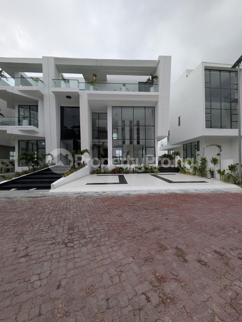 5 bedroom House for sale Hampton Island Estate, Beside Pinnock Beach Estate Osapa london Lekki Lagos