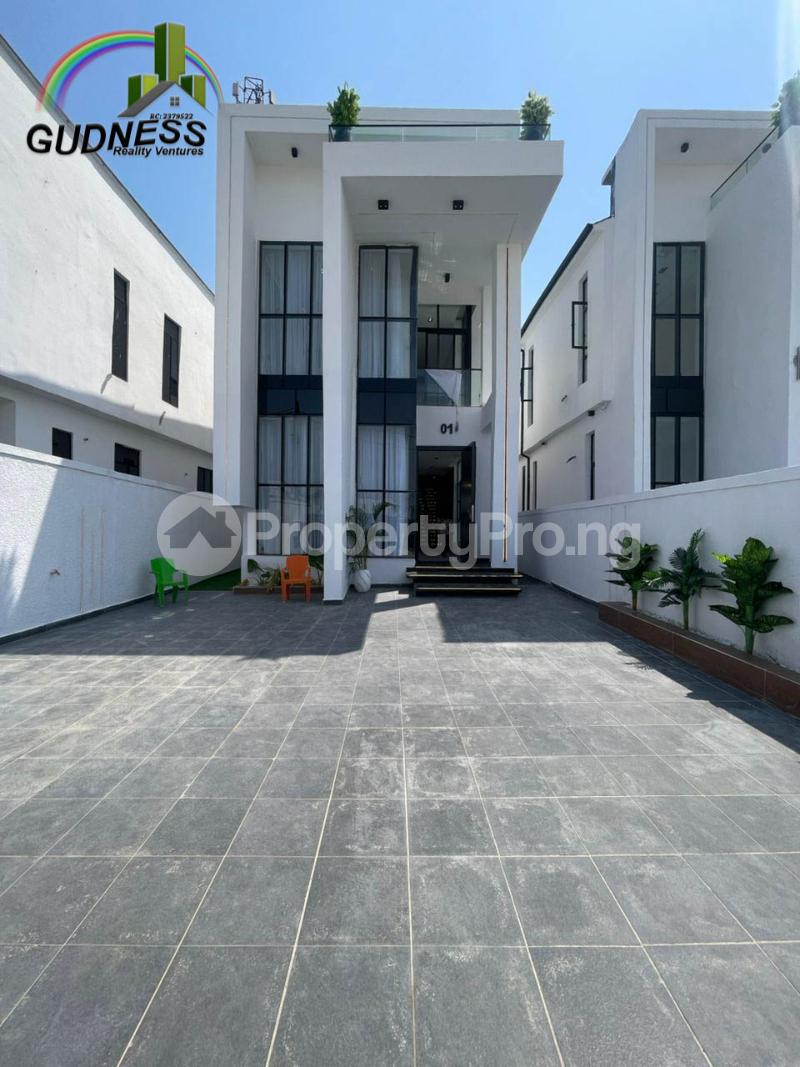 5 bedroom Flat / Apartment for sale Ikota Lekki Lagos