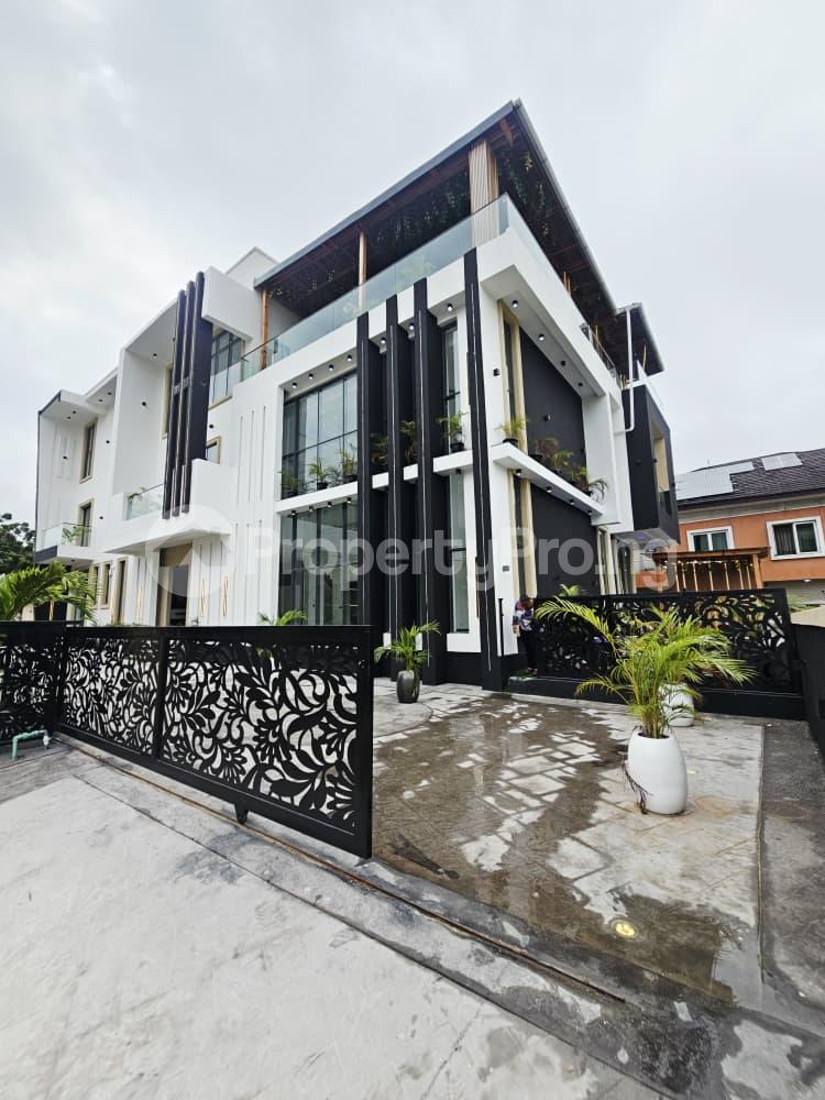 6 bedroom House for sale Ikate Lekki Lagos